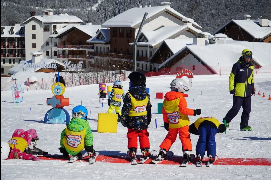 Hoe kies je de juiste skischool voor jouw wintersport
